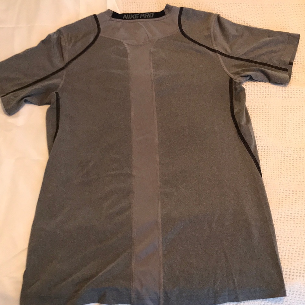 Nike boys tee - Picture 3 of 5